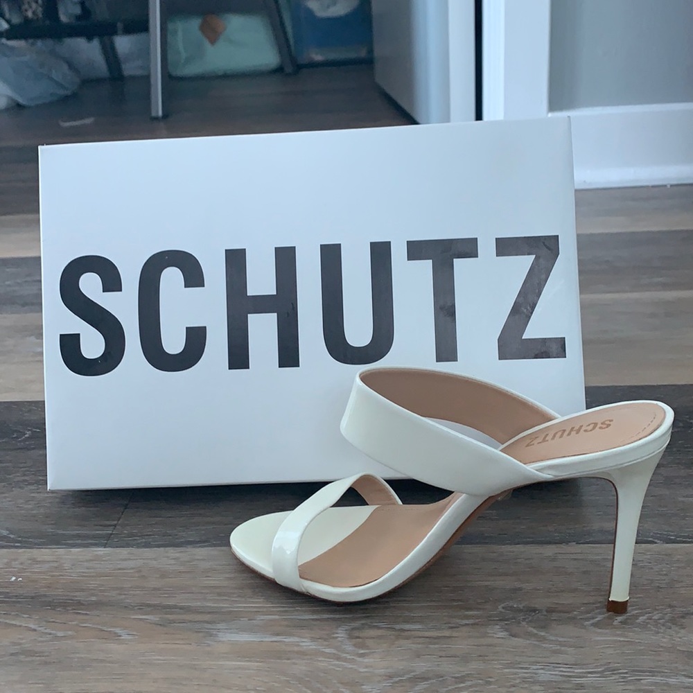 NIB Schutz Heeled Slide